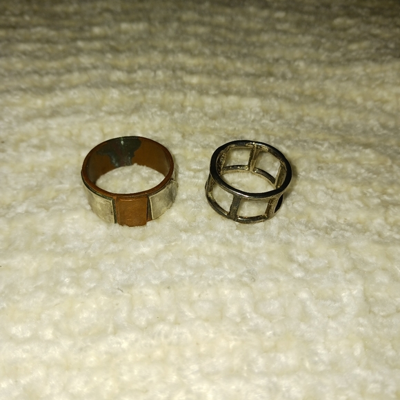 Vintage Rings - Picture 2 of 9